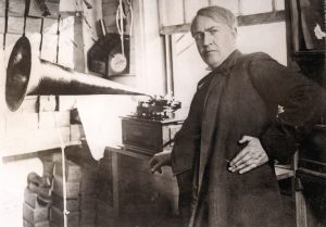 Edison-phonograph-ses-kaydedici